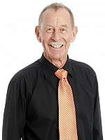 Dr Ted Bealing